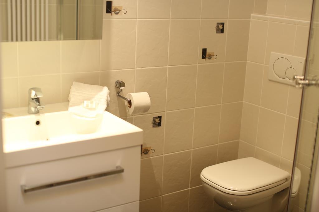 Hotel Du Centre Sergy  Εξωτερικό φωτογραφία